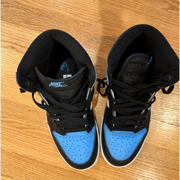 Air Jordan 1 Retro High OG, size 9 - Picture 4 of 6